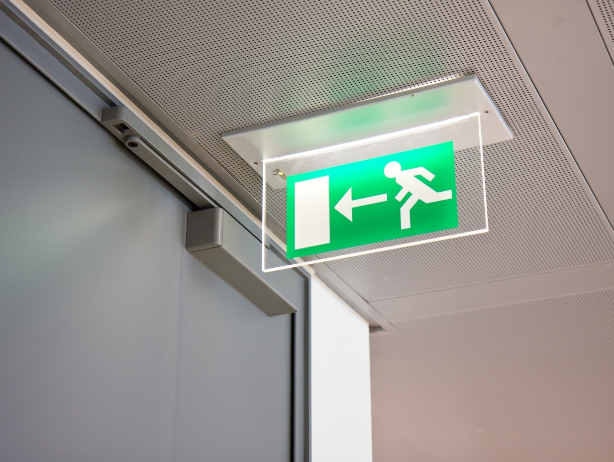 Noodverlichting keuren verplicht
