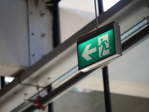 Noodverlichting elk jaar controleren en keuren